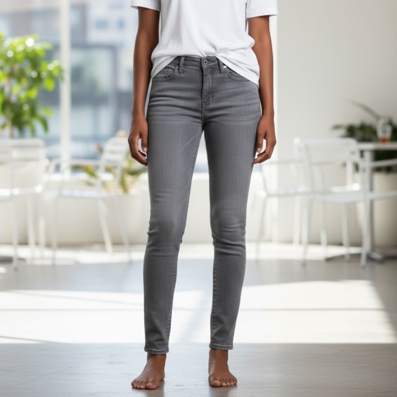 AG Adriano Goldschmied Women's Gray Skinny Lamb Leather Denim Jeans Size 26 - Picture 2 of 13